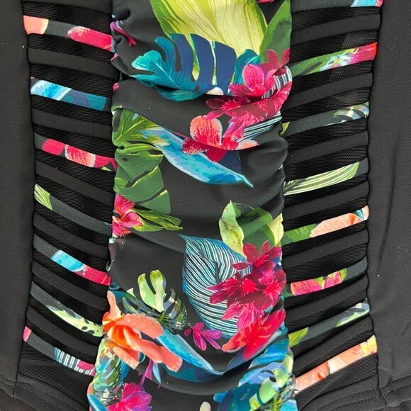 Swimsuits for All 1 Piece Ruched Swimsuit Size 6 Underwire Tummy Control Floral - Picture 5 of 12